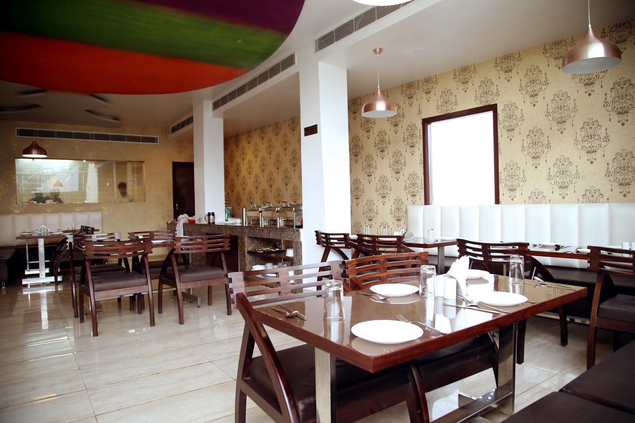 Sallow Royal Suites Amritsar Exterior photo